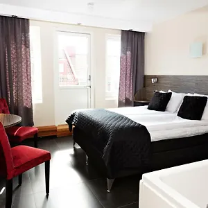 Western Arena Otel